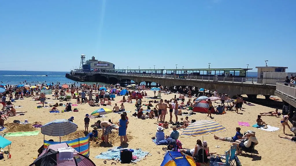 Boscombe Reef Hotel Bournemouth Guest house